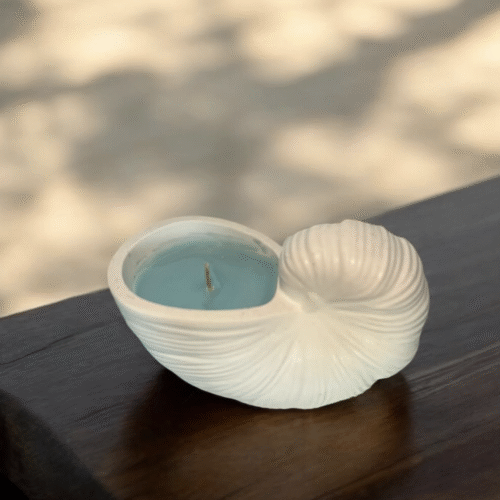 Deniz – Taş Tozu Kase Mum Deniz – el yapımı taş tozu kase mum, soya wax ve okyanus esintili koku