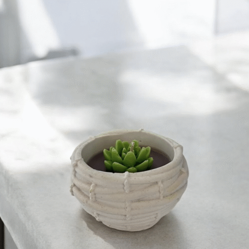 Mayıs – Taş Tozu Kase Mum Mayıs – el yapımı taş tozu kase mum, doğal soya wax ve taze çiçek notaları